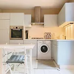 Charmante Maison De 2 Avec Terrasse, Tres Calme *