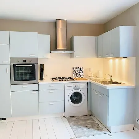 Charmante Maison De 2 Avec Terrasse, Tres Calme * مارسيلان