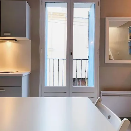 Charmante Maison De 2 Avec Terrasse, Tres Calme