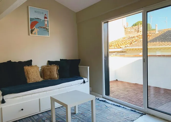 別荘 Charmante Maison De 2 Avec Terrasse, Tres Calme *
